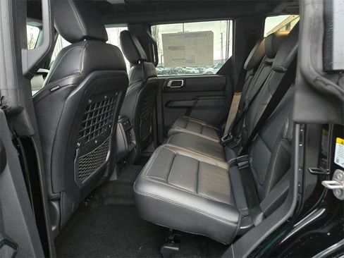 New 2025 Ford Bronco Badlands image 10