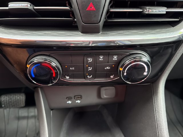 Used 2026 Buick Encore GX Sport Touring w/ Comfort Package FWD image 14