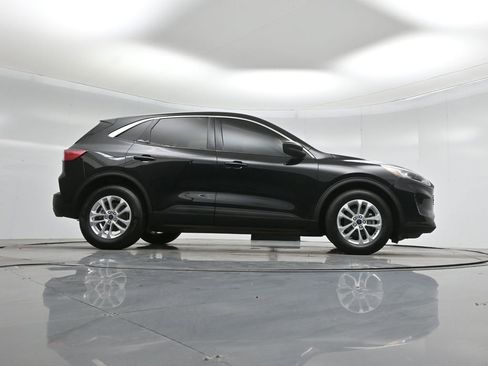 Certified 2022 Ford Escape SE image 45
