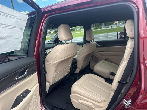 New 2025 Jeep Grand Cherokee L Limited image 23