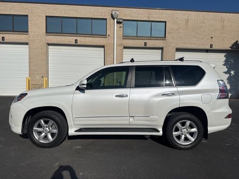 Used 2016 Lexus GX 460 image 6