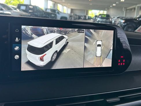 Used 2024 Hyundai Palisade Limited FWD image 25