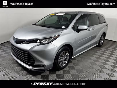 Certified 2023 Toyota Sienna XLE