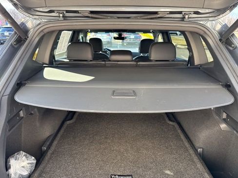 Used 2021 Volkswagen Tiguan SEL Premium R-Line image 28