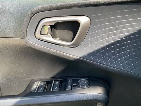 Used 2021 Kia Soul GT-Line image 12