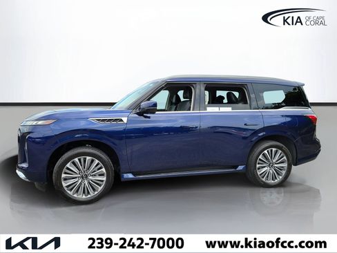 Used 2025 INFINITI QX80 Luxe RWD image 4