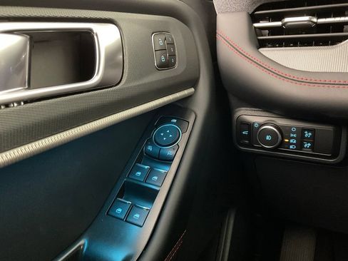 New 2026 Ford Explorer ST-Line w/ ST-Line Street Pack RWD image 21