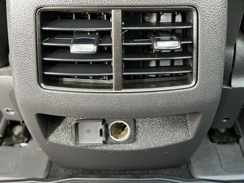 Used 2013 Ford Edge SEL image 42