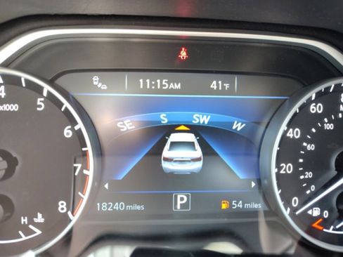 Used 2017 Nissan Maxima Platinum image 25