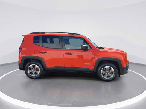 Used 2016 Jeep Renegade Sport w/ Power & Air Group FWD image 9