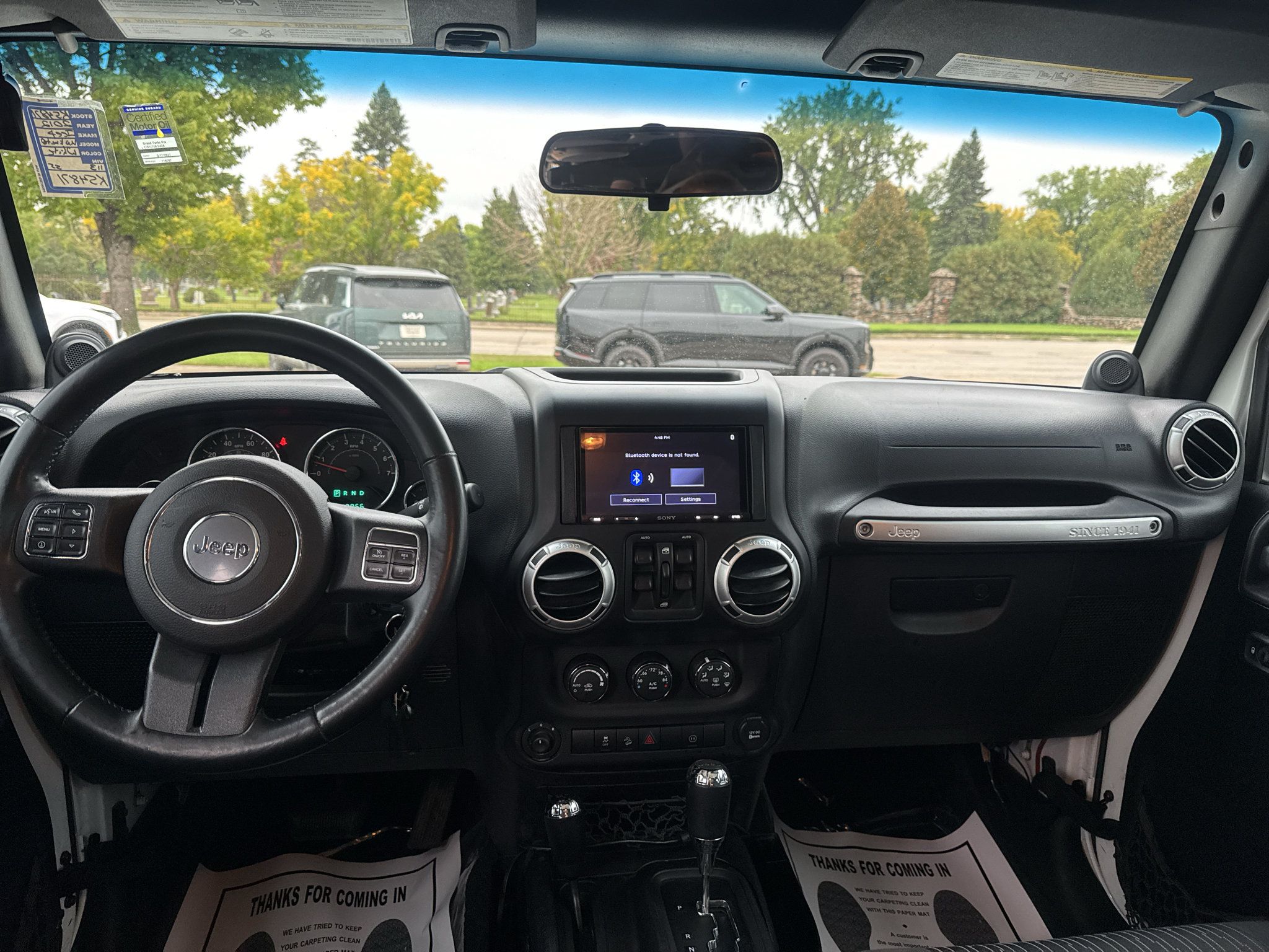 Used 2012 Jeep Wrangler Unlimited Sahara w/ Connectivity Group AWD/4WD image 13