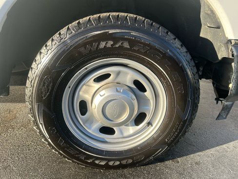 Used 2020 Ford F250 XL w/ Power Equipment Group image 33