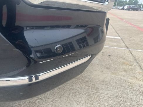 Used 2018 Toyota 4Runner Limited RWD image 3