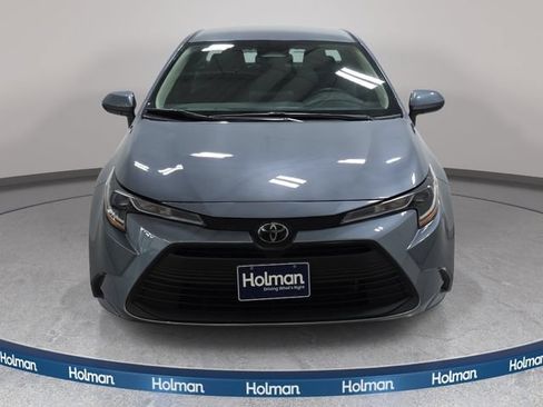 Certified 2025 Toyota Corolla LE FWD image 2