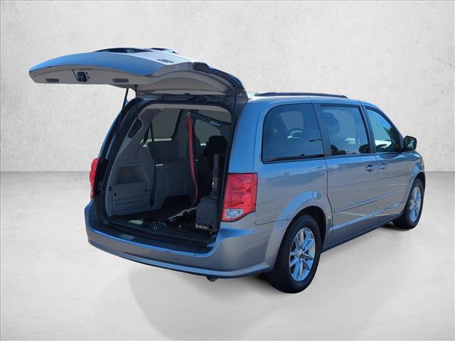 Used 2016 Dodge Grand Caravan SXT FWD image 8