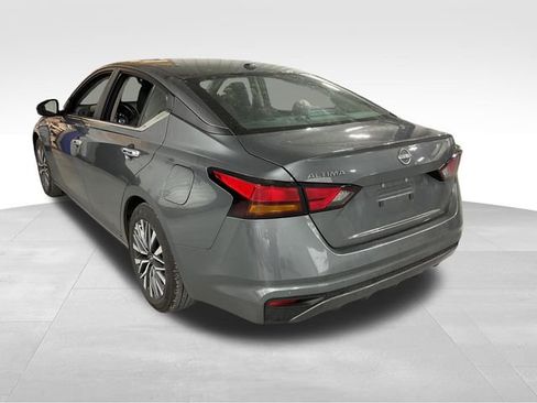 Used 2025 Nissan Altima 2.5 SV image 5