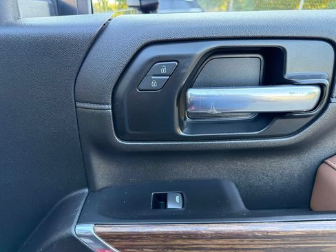 Used 2022 Chevrolet Silverado 3500 High Country w/ Safety Package II AWD/4WD image 17