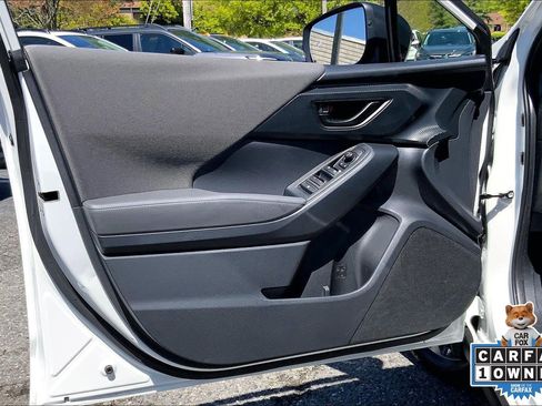 Used 2024 Subaru Crosstrek 2.0i Premium AWD/4WD image 23