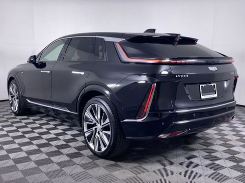 Certified 2024 Cadillac Lyriq Luxury w/ LPO, Floor Liner Package image 19