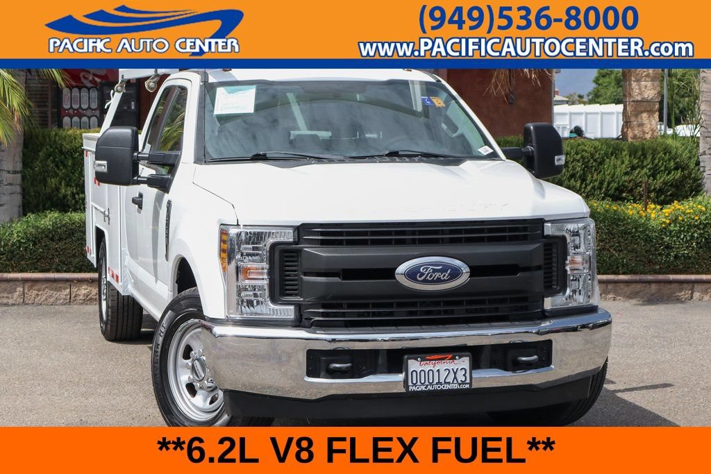 Used 2018 Ford F350 XL w/ Power Equipment Group RWD image 2