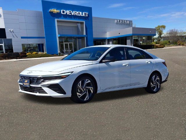 Used 2025 Hyundai Elantra Sport FWD image 33