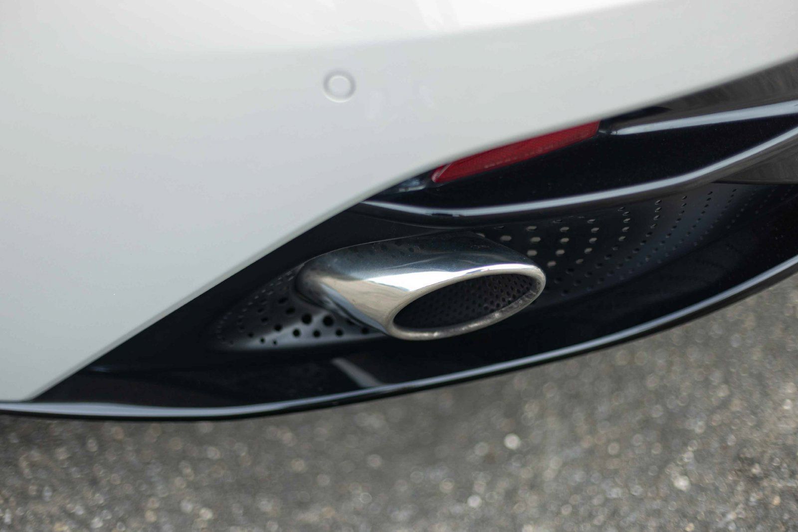 Used 2019 Aston Martin DB11 Volante RWD image 37