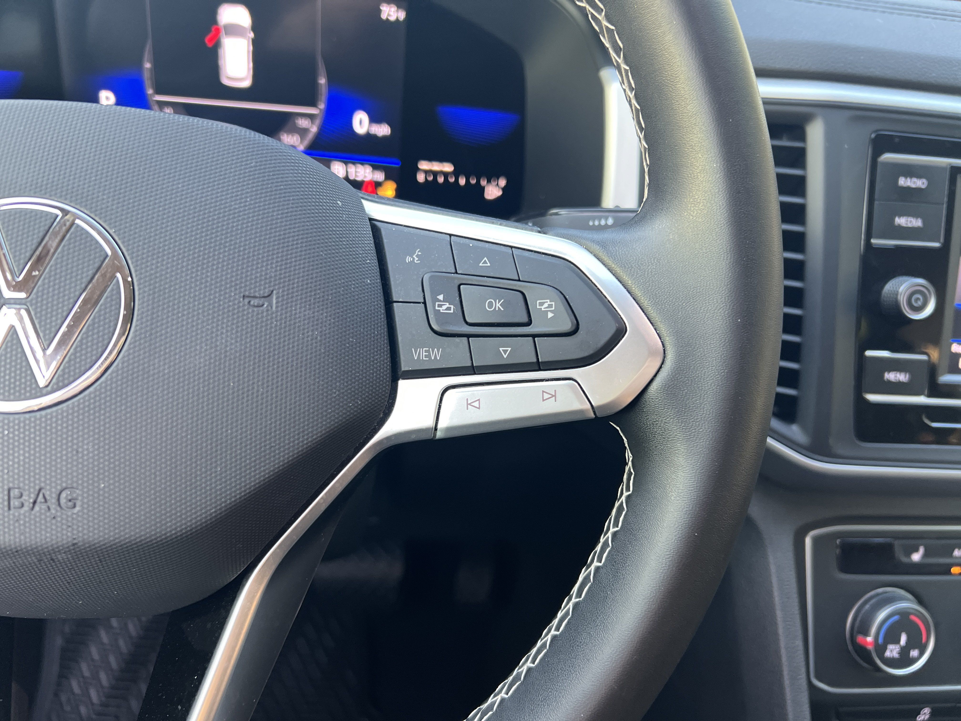 Used 2022 Volkswagen Atlas SE FWD image 17