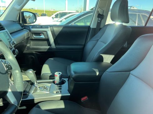 Used 2022 Toyota 4Runner SR5 Premium image 13