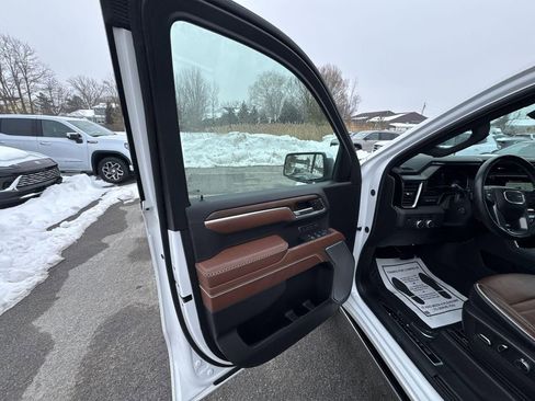 Certified 2025 GMC Sierra 1500 Denali Ultimate image 23