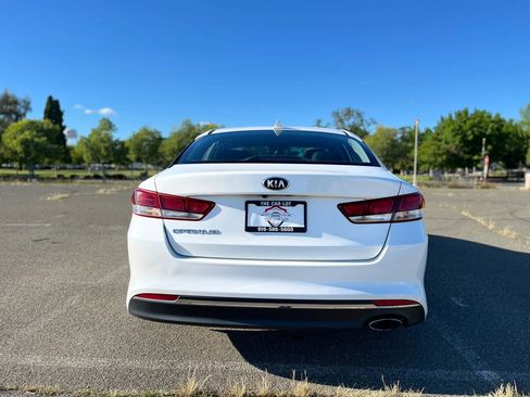Used 2016 Kia Optima LX FWD image 6