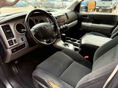 Used 2007 Toyota Tundra SR5 w/ TRD Off-Road Pkg AWD/4WD image 2