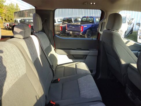 Used 2023 Ford F150 XLT image 30