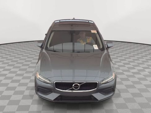 Used 2020 Volvo S60 T5 Momentum FWD image 6