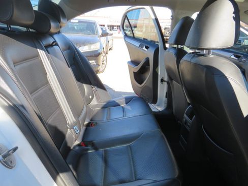 Used 2014 Volkswagen Jetta TDI FWD image 24