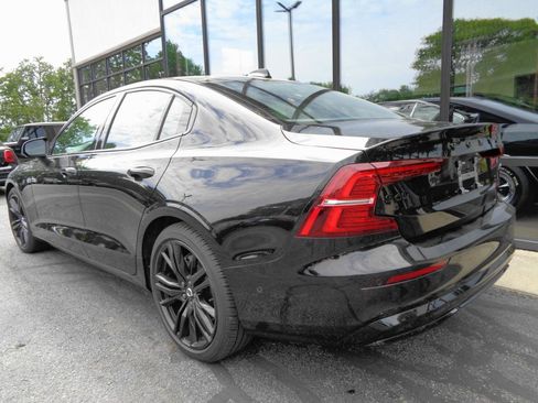 Used 2023 Volvo S60 B5 Plus w/ Climate Package AWD/4WD image 7