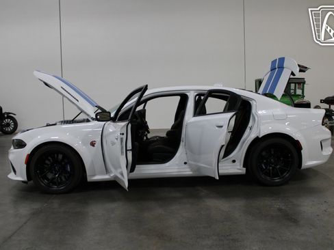 Used 2023 Dodge Charger SRT Hellcat RWD image 39