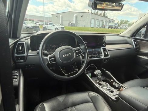 Certified 2023 Kia Sorento X-Line EX AWD/4WD image 14
