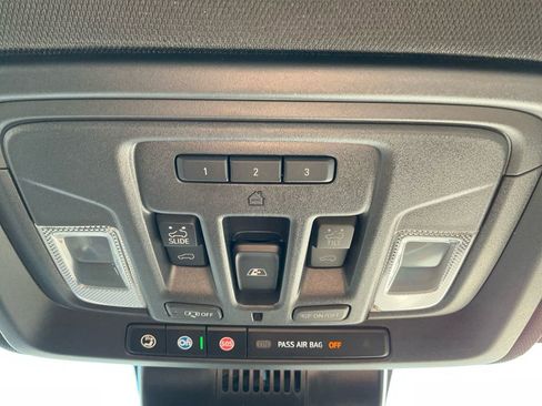 Used 2025 GMC Sierra 2500 AT4 w/ AT4 Premium Plus Package image 31