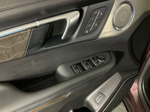 Used 2025 Buick Enclave Avenir w/ LPO, All-Weather Package image 27