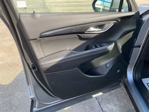 Used 2023 Buick Envision Essence image 17