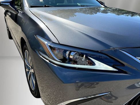 Used 2021 Lexus ES 350 w/ Accessory Package 2 FWD image 31