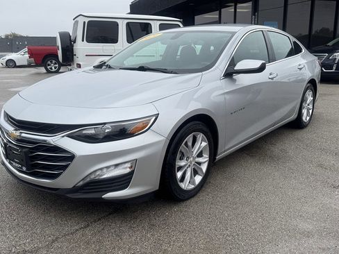 Used 2021 Chevrolet Malibu LT FWD image 4