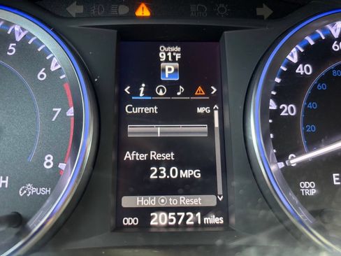 Used 2014 Toyota Highlander XLE FWD image 37