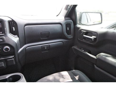 Used 2024 Chevrolet Silverado 1500 Custom w/ LPO, Dark Essentials Package AWD/4WD image 10
