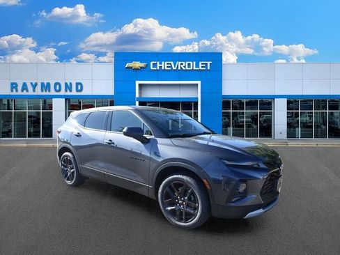 Certified 2021 Chevrolet Blazer LT w/ LPO, Black Accent Package FWD image 10