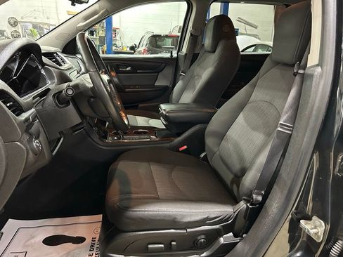 Used 2014 Chevrolet Traverse LT w/ All-Star Edition FWD image 16
