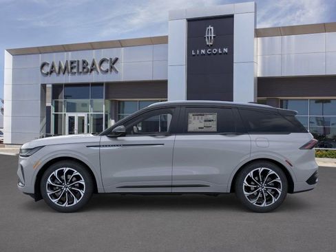 New 2026 Lincoln Nautilus Reserve image 25