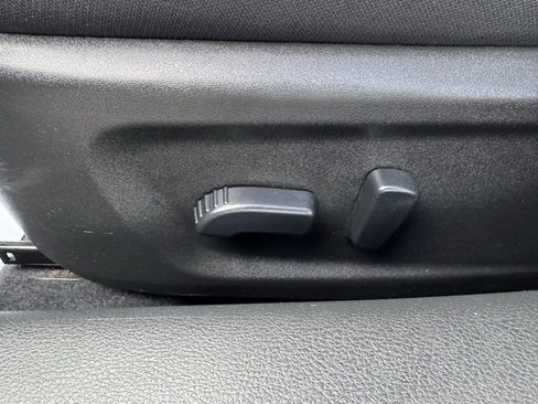 Used 2024 Nissan Altima 2.5 SV image 17