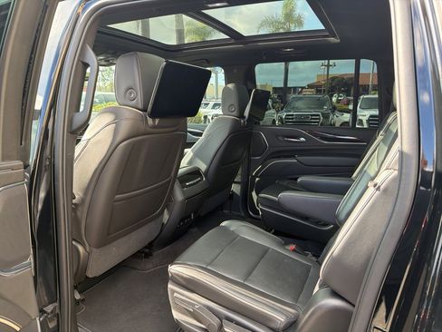 Used 2021 Cadillac Escalade ESV Sport w/ Driver Assist Tech Package image 11