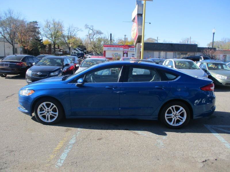 Used 2018 Ford Fusion SE FWD image 4